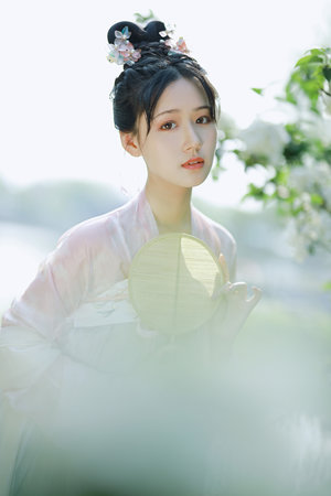 白婕的校花生活TXT小说