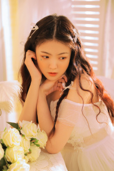 《漂亮的女邻居5》HD