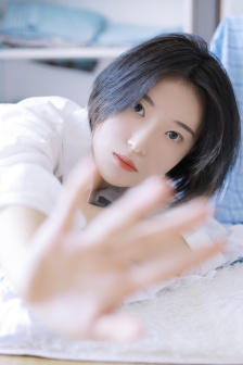 成色18K.8811.7V黑莓